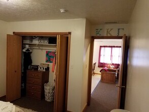 342 Overhill St in Morgantown, WV - Foto de edificio - Building Photo