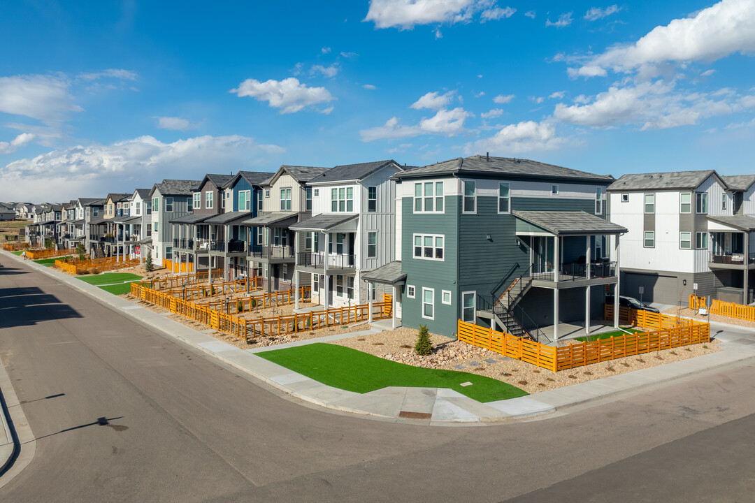 Crescendo at Stepping Stone in Parker, CO - Building Photo