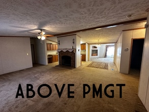 1010 Burnt Chimney Rd in Campobello, SC - Building Photo - Building Photo