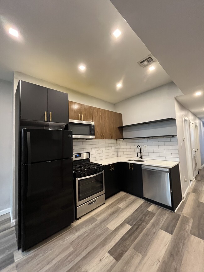 489 Central Ave, Unit 1 Full first floor