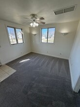 304 E Gruenwald Ave in Oshkosh, WI - Building Photo - Building Photo