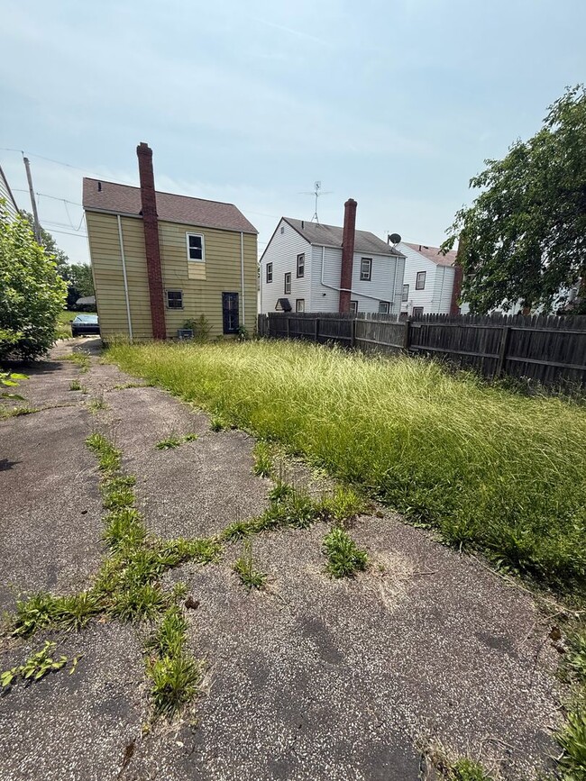 10317 Avon Ave in Cleveland, OH - Building Photo - Building Photo