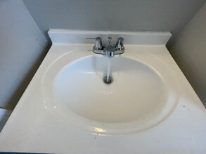 1322 Brownell Ave, Unit 1324 Brownell in Lorain, OH - Foto de edificio - Building Photo