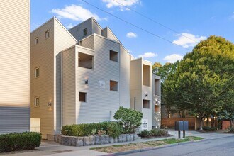 Nordic Pointe in Seattle, WA - Building Photo - Interior Photo