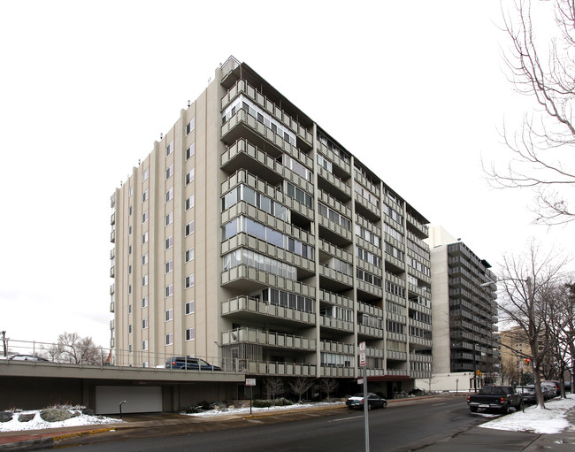 Lanai Condos in Denver, CO - Foto de edificio - Building Photo