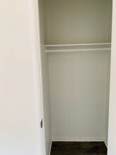 917 Centinela Ave in Inglewood, CA - Foto de edificio - Interior Photo