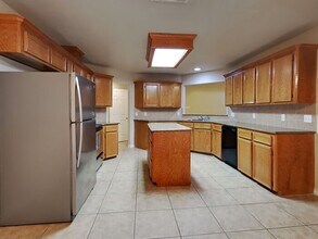 2526 Windrose Dr in Corpus Christi, TX - Building Photo - Building Photo