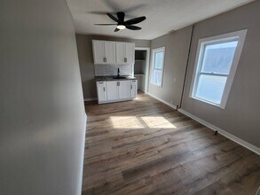 3193 W 50th St in Cleveland, OH - Building Photo - Building Photo