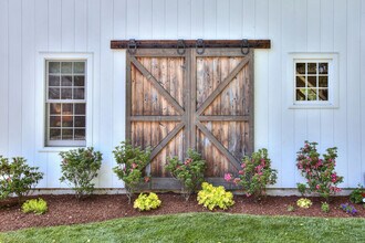 55 Kings Hwy N in Westport, CT - Building Photo - Building Photo