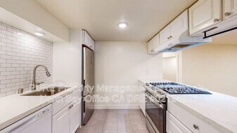 11 Pedrini Wy in Lagunitas, CA - Building Photo