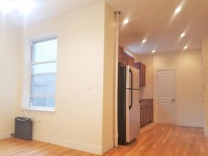 709 Dekalb Ave in Brooklyn, NY - Building Photo - Building Photo