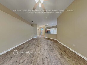 724 Somerstone Dr in Valrico, FL - Building Photo - Building Photo