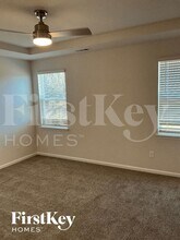 1204 Mission Hill Ln in Greenville, SC - Foto de edificio - Building Photo