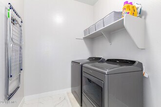 2029 W Kinfield Trail in Phoenix, AZ - Building Photo - Building Photo