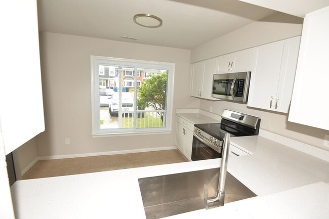 1576 Jameson Dr in Virginia Beach, VA - Building Photo - Building Photo