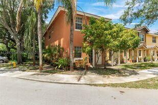 6819 Sienna Club Dr in Lauderhill, FL - Building Photo