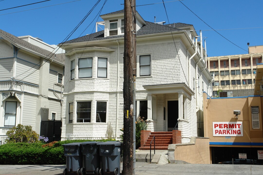 2425 Durant Ave in Berkeley, CA - Building Photo