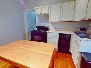 2119 W Race Ave in Chicago, IL - Building Photo - Building Photo
