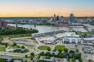 Boardwalk Residences in Newport, KY - Building Photo - Building Photo