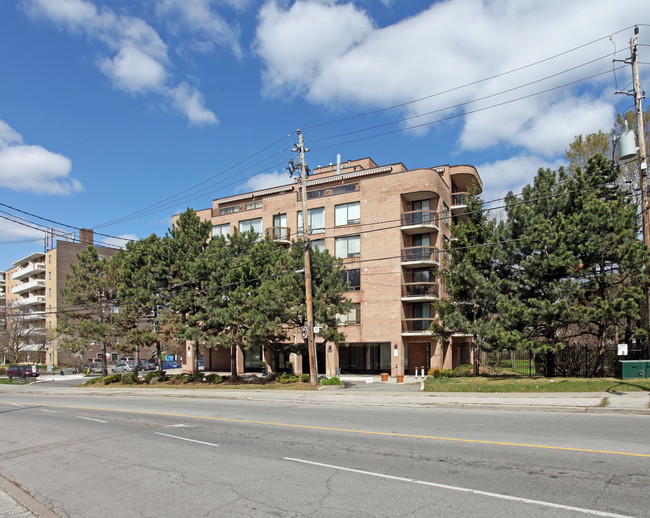 96 Fifeshire Rd in Toronto, ON - Building Photo - Building Photo