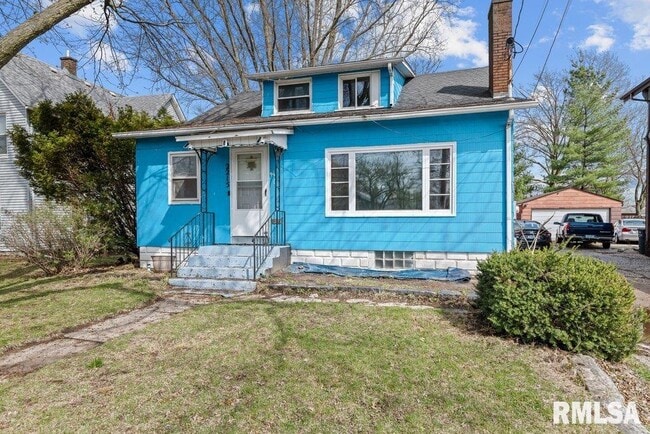 property at 2215 17th St