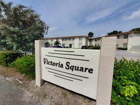 3216 Coral Ridge Dr in Coral Springs, FL - Building Photo