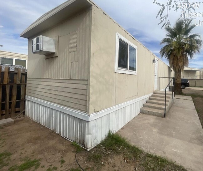 450 W Thurber Rd in Tucson, AZ - Building Photo - Building Photo