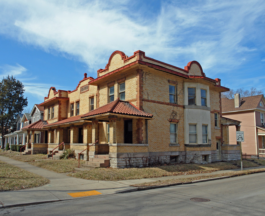 473 Wyoming St in Dayton, OH - Building Photo