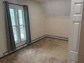 509 N Adams St, Unit #3 in Ypsilanti, MI - Foto de edificio - Building Photo