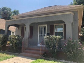 4075 Pine St in Riverside, CA - Building Photo