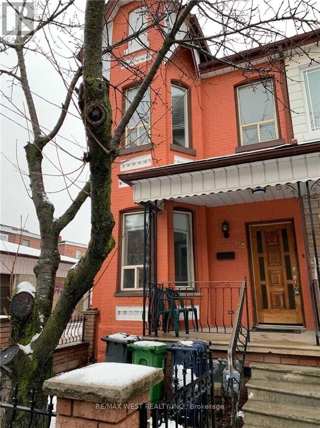 property at 68 Florence St