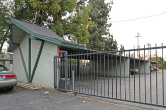 Outrigger in Fresno, CA - Building Photo - Building Photo