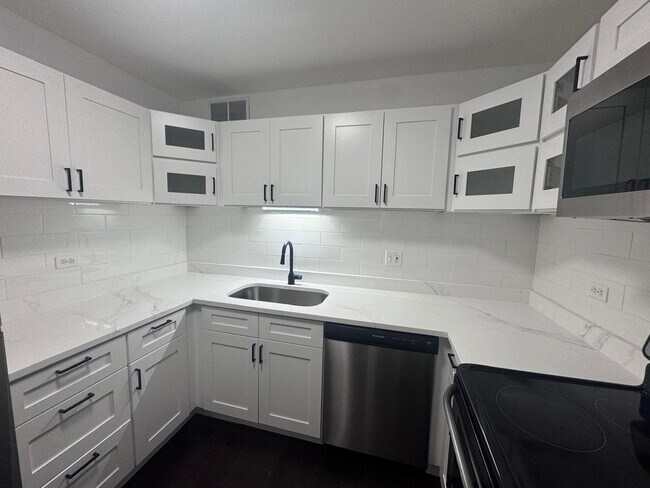 211 E Ohio St, Unit 1003 in Chicago, IL - Foto de edificio - Building Photo