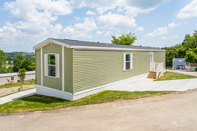 New Colony in West Mifflin, PA - Building Photo - Primary Photo