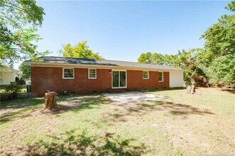 5512 Lariat Ct in Fayetteville, NC - Building Photo - Building Photo