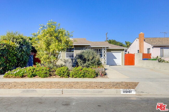 property at 11941 Aneta St