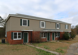 Country Village Apartments in Columbus, GA - Building Photo - Building Photo