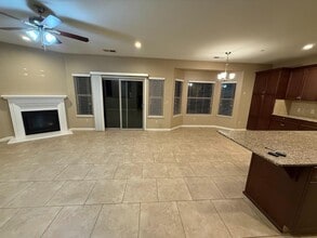 39 N Post Ave in Sanger, CA - Building Photo - Building Photo