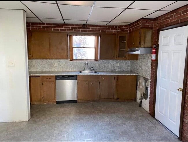 220 S Valley Ave in Olyphant, PA - Building Photo - Building Photo