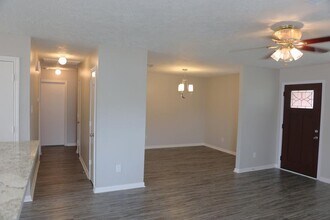 16210 Rosenridge Dr in Houston, TX - Building Photo - Building Photo