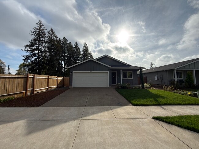 property at 2051 Franklin St