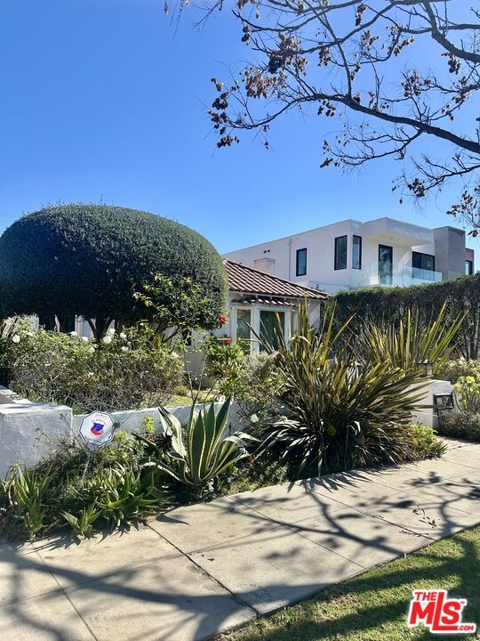 128 S Swall Dr in Beverly Hills, CA - Building Photo - Building Photo