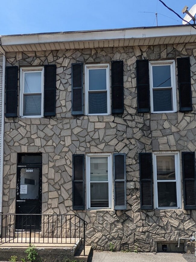property at 1614 W Market St