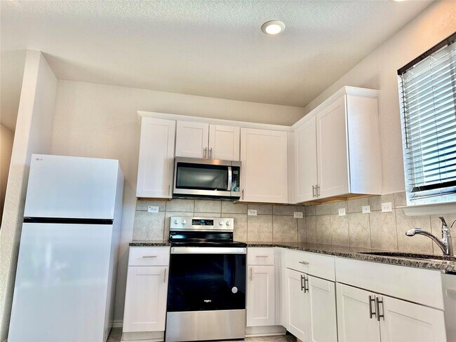 3111 Red Columbine in New Braunfels, TX - Building Photo - Building Photo