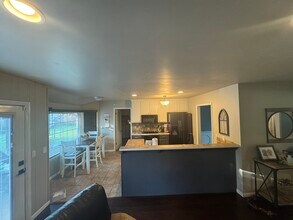 1799 E 56th St in Tulsa, OK - Foto de edificio - Building Photo
