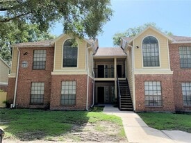 8603 Fancy Finch Dr in Tampa, FL - Building Photo