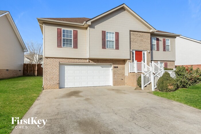 2558 Centerstone Cir in Clarksville, TN - Building Photo