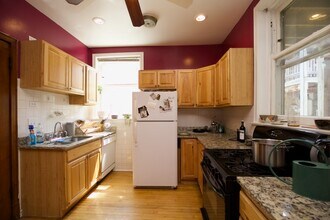 6314 N Glenwood Ave, Unit 1 in Chicago, IL - Building Photo - Building Photo