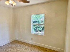 215 35th St S in St. Petersburg, FL - Building Photo - Building Photo