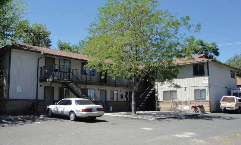 2545 Maxine Cir in Sparks, NV - Building Photo